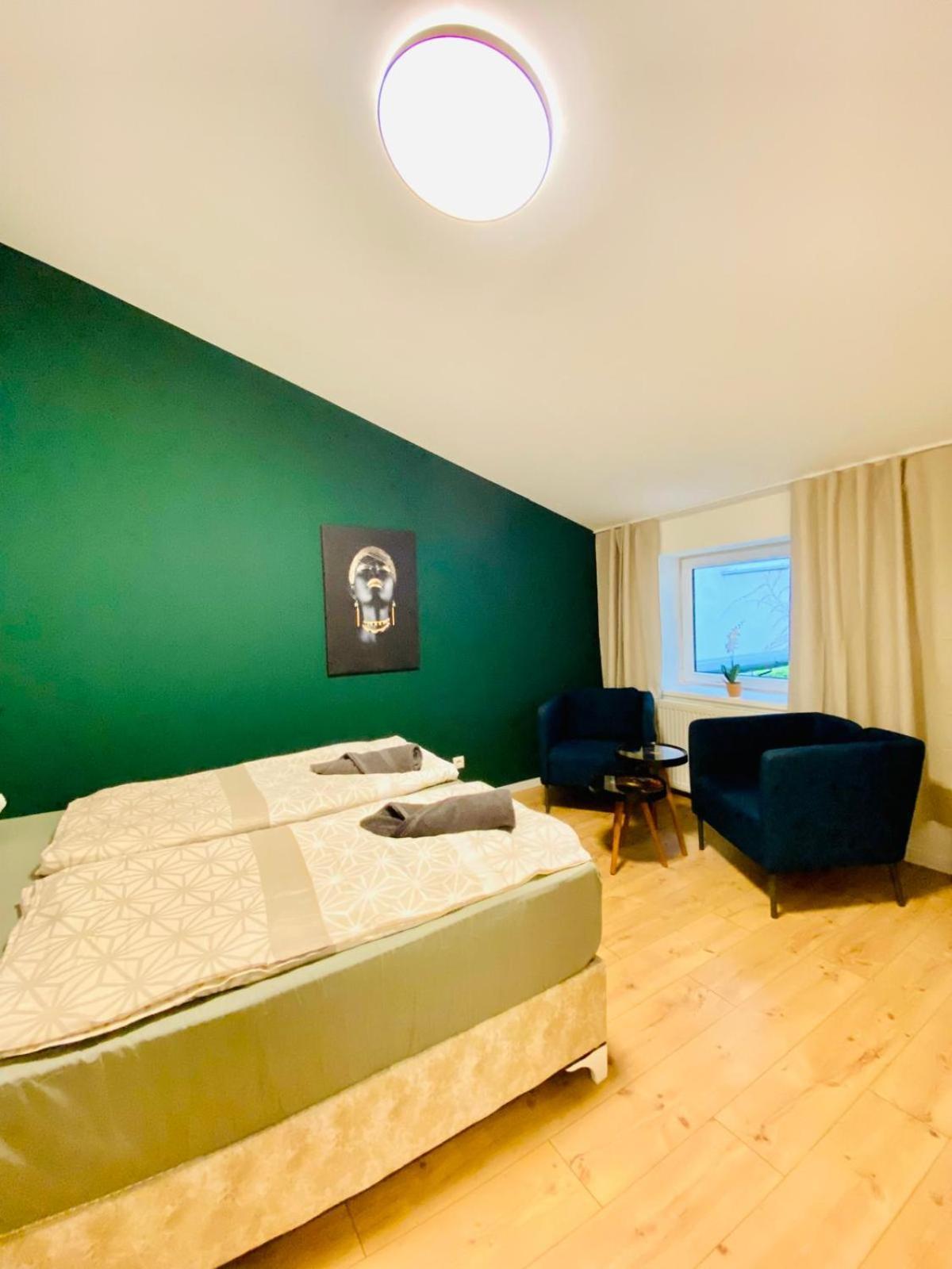 8 Fully Equipped Shared W Terrace Margareten Wien