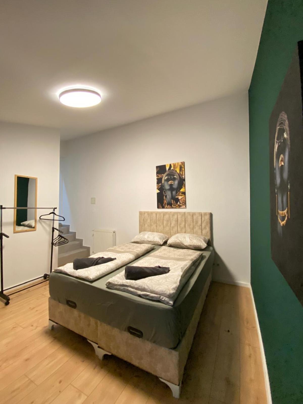 Apartment 8 Fully Equipped Shared W Terrace Margareten