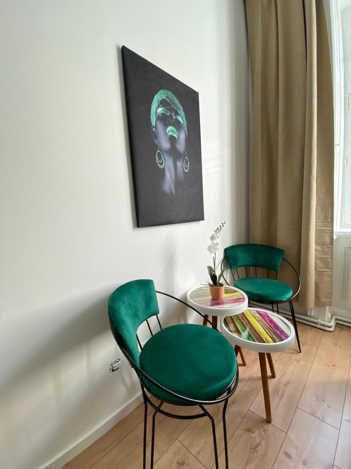 Apartment 8 Fully Equipped Shared W Terrace Margareten Wien