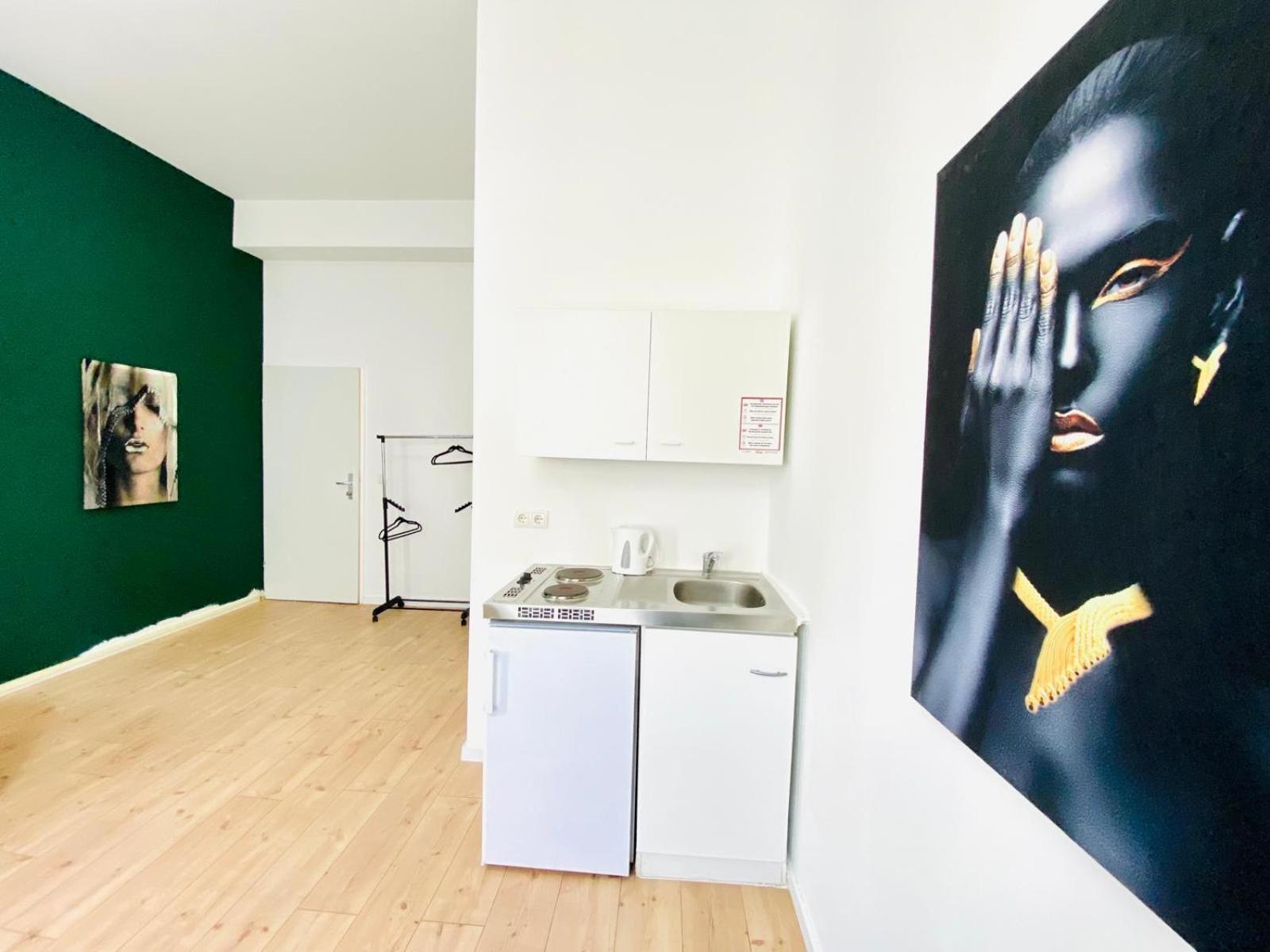 8 Fully Equipped Shared W Terrace Margareten Wien