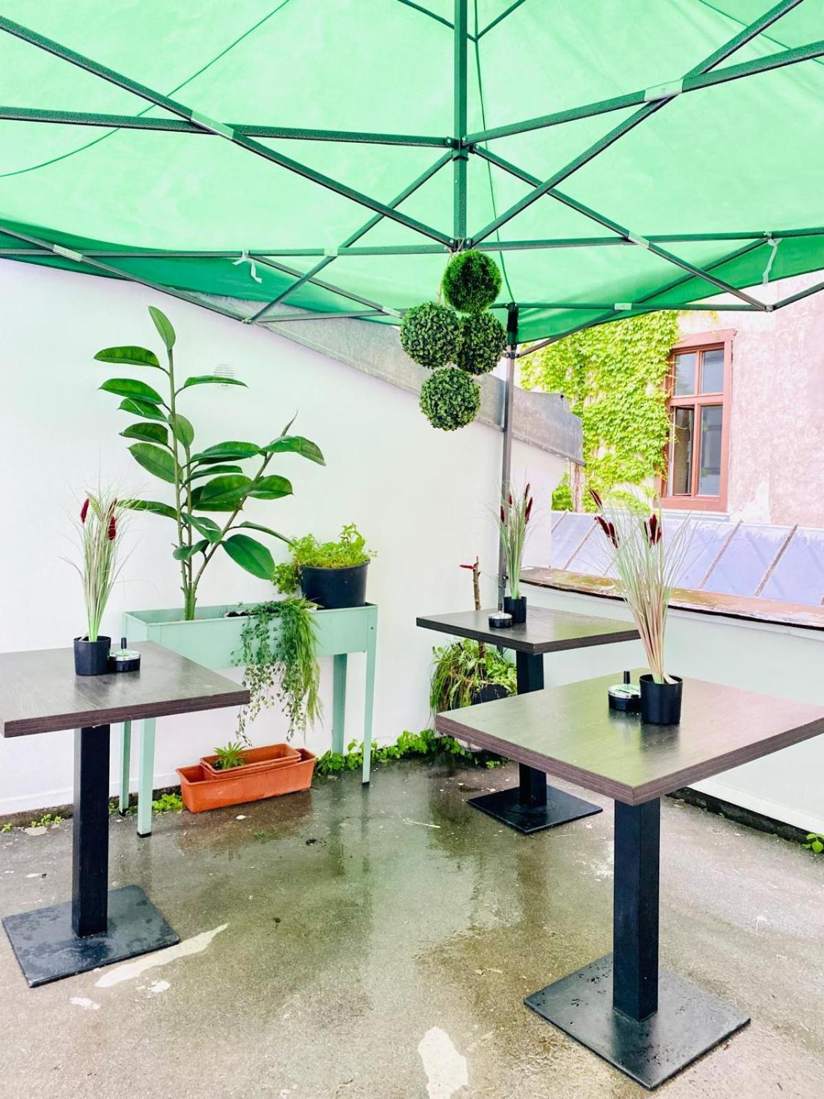 8 Fully Equipped Shared W Terrace Margareten Apartment Wien